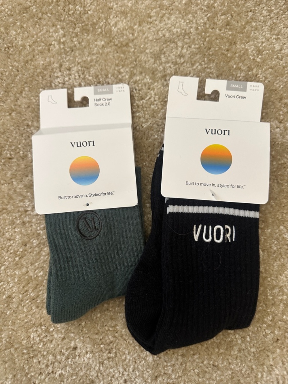 Vuori WomensCrew Socks - Black and Green - 2-Pack